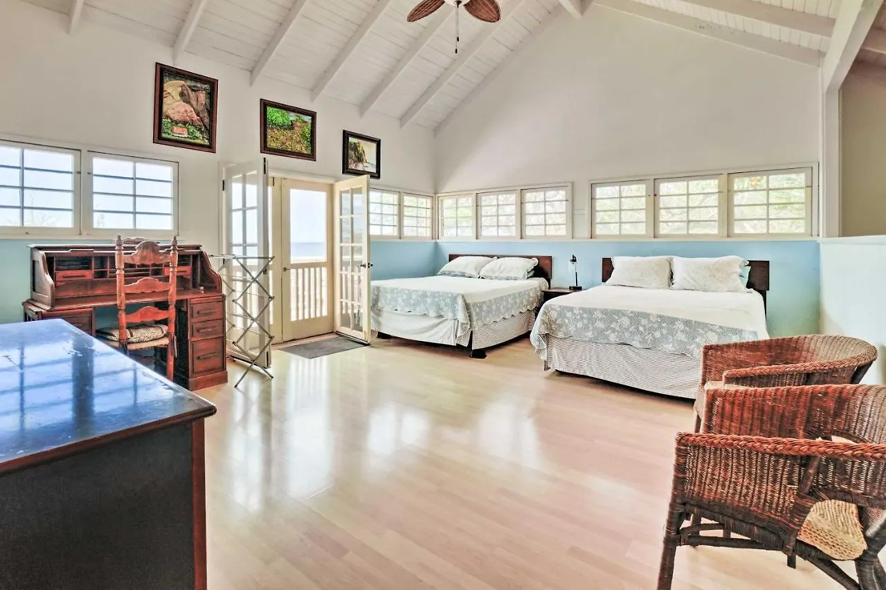 Holiday home Tropical Paniolo Hale Townhome, Walk To Beach Maunaloa