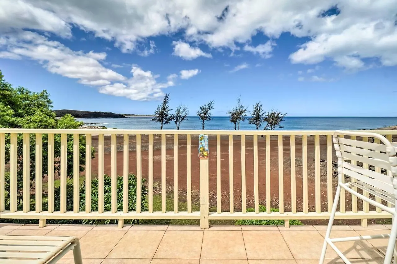 Tropical Paniolo Hale Townhome, Walk To Beach Maunaloa Holiday home