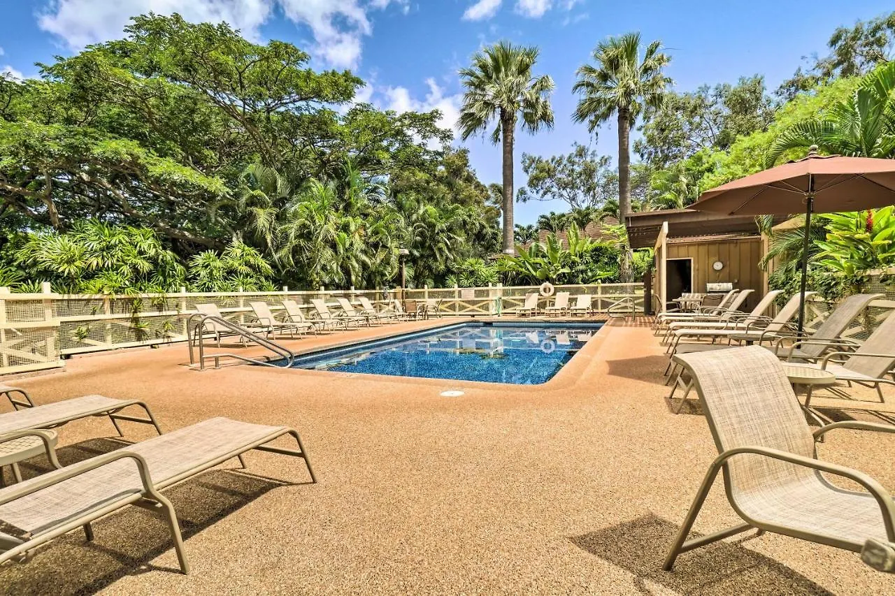 Tropical Paniolo Hale Townhome, Walk To Beach Maunaloa United States