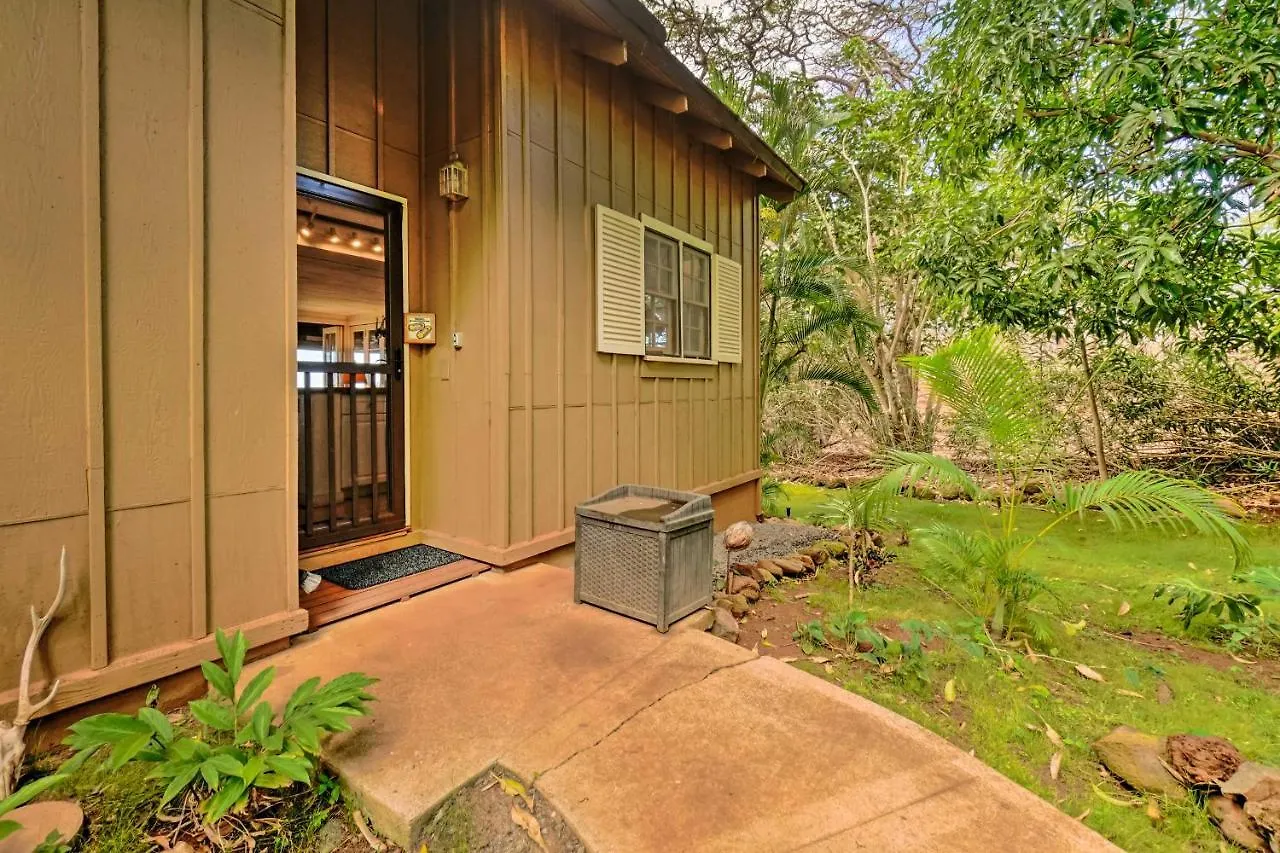 Tropical Paniolo Hale Townhome, Walk To Beach Maunaloa Holiday home
